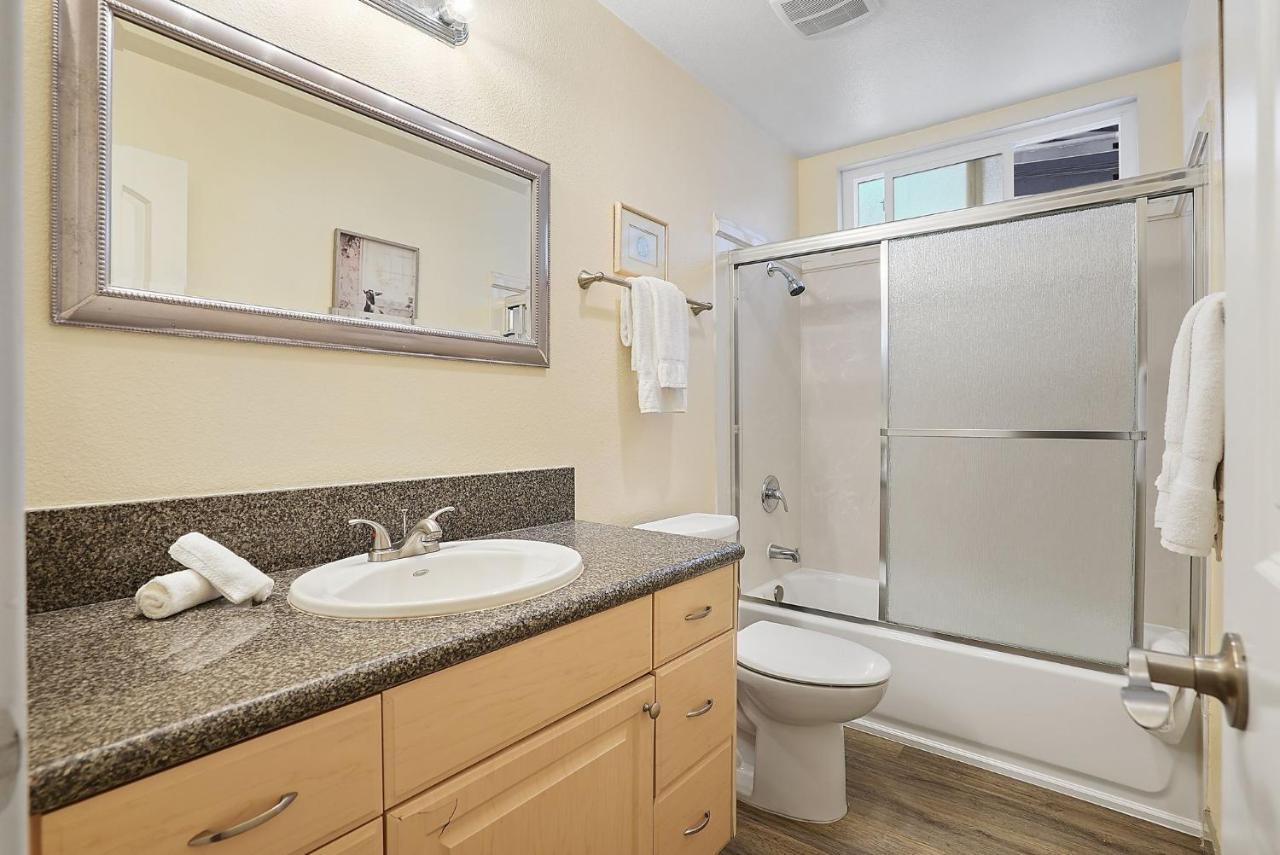 Perfection - Ocean Views, Parking, Pet Friendly & Steps2sand *