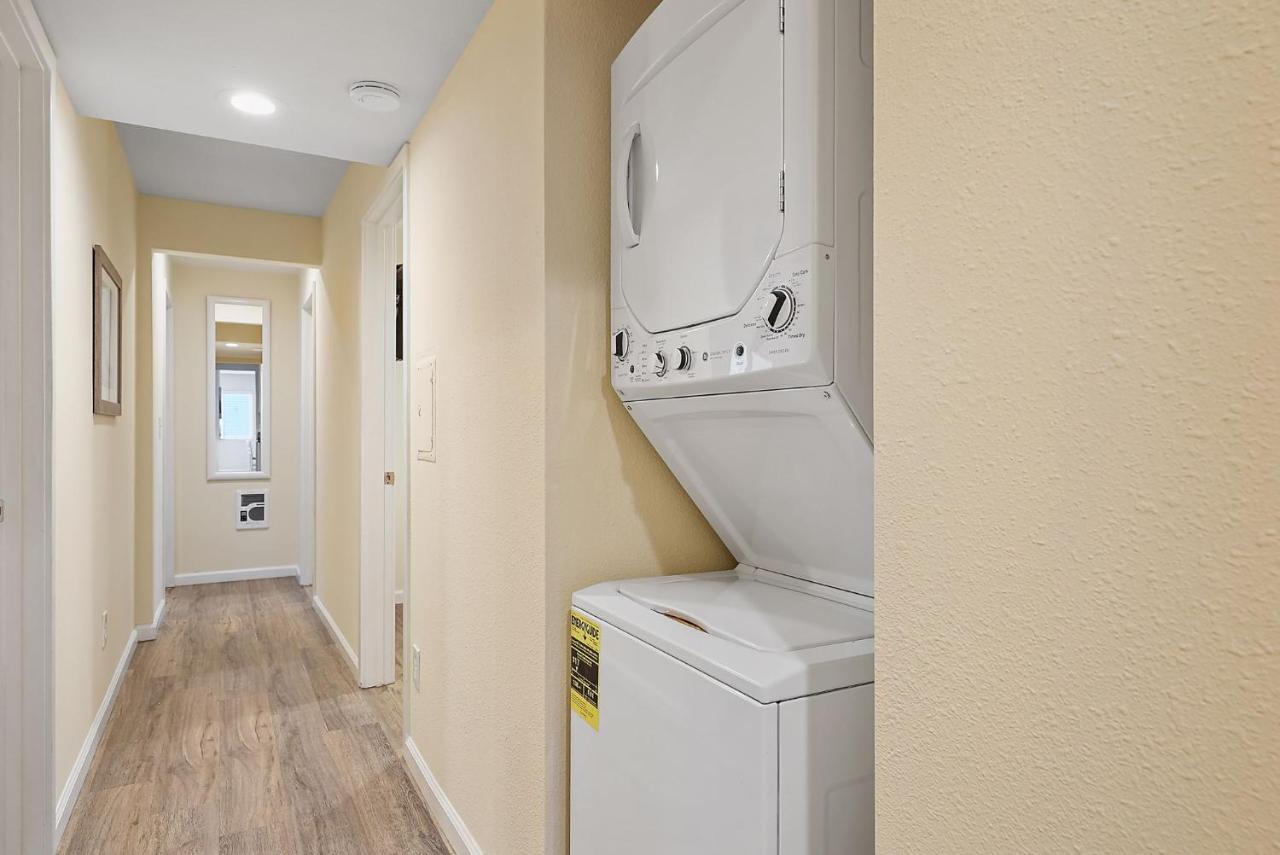 Perfection - Ocean Views, Parking, Pet Friendly & Steps2sand *