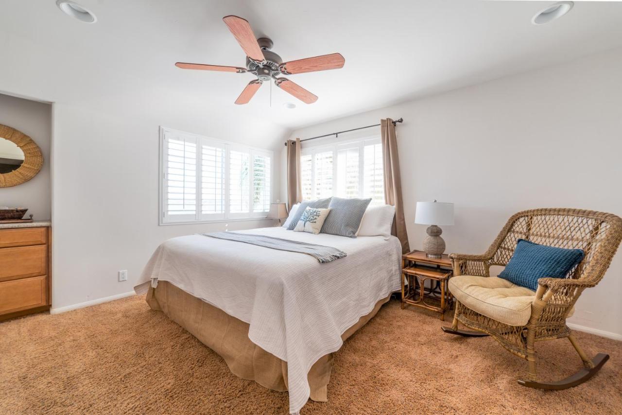 Bayfront Paradise- Bay Views & Boardwalk Patio Holiday home