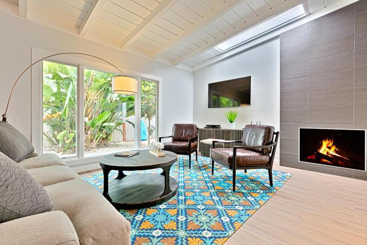 Shores Perfection - Spa, Ac, Pet Friendly, Parking, Fire Pit & Massive Private Yard! Holiday home San Diego