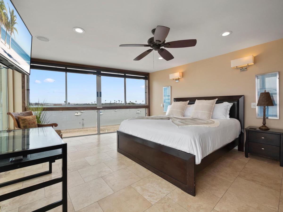Stunning Bayfront With Gorgeous Views, Garage, Massive Roof Deck & Ac - Dogs Welcome! *