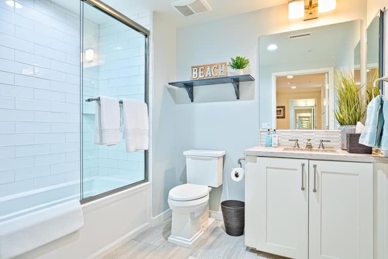 Apartment Stunning Oceanfront Getaway At Windansea