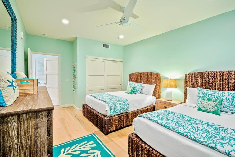 Stunning Oceanfront Getaway At Windansea Apartment