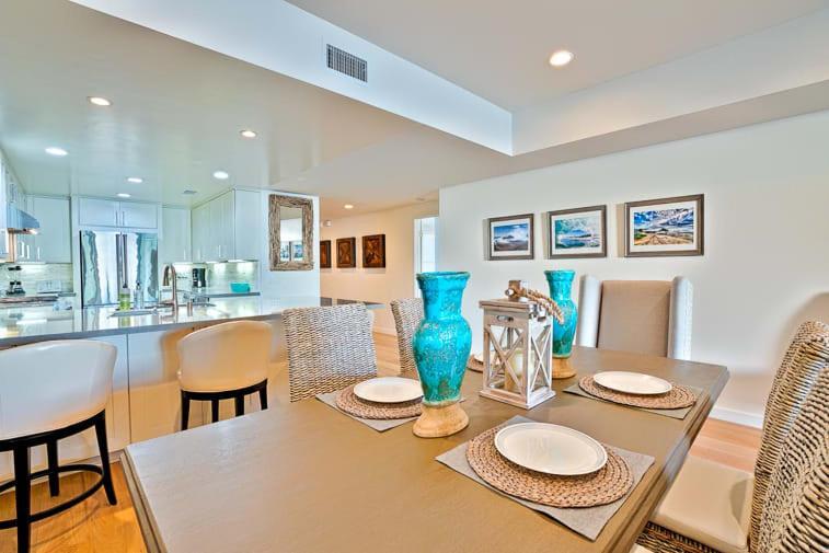 Stunning Oceanfront Getaway At Windansea Apartment *