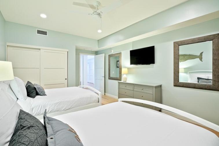 Stunning Oceanfront Getaway At Windansea San Diego