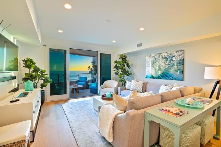 Apartment Stunning Oceanfront Getaway At Windansea San Diego
