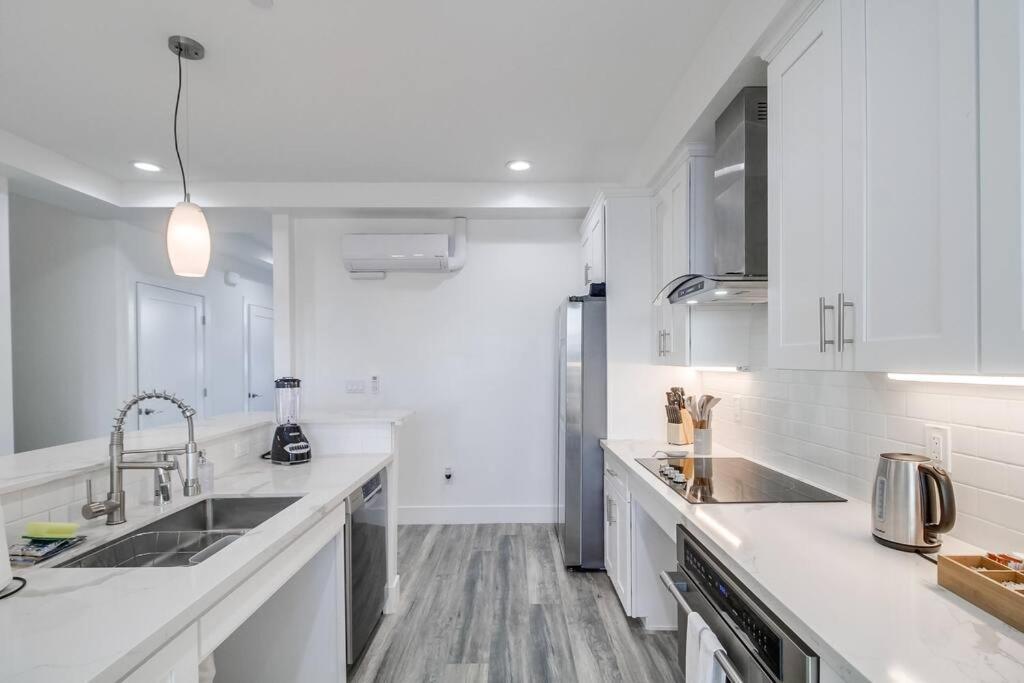 Park Blvd Paradise 302 Ada Compliant With A Apartment San Diego