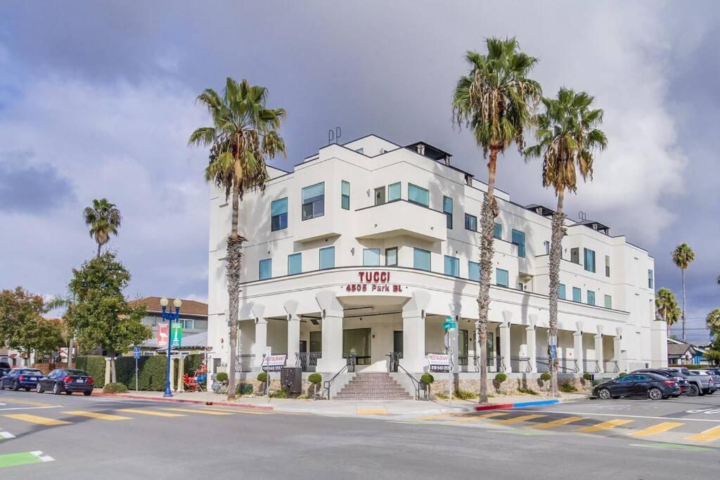 Park Blvd Paradise 302 Ada Compliant With A Apartment San Diego