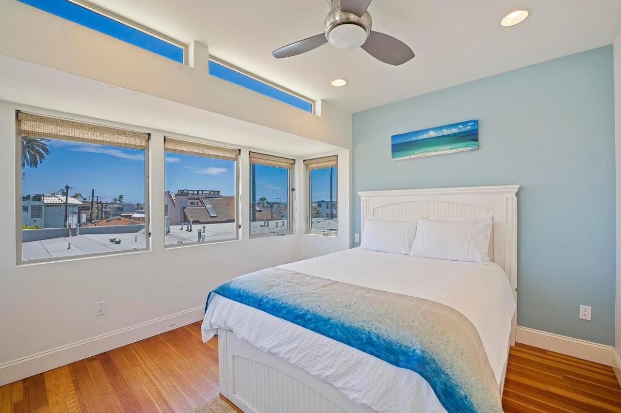 Bay View Beach House - Your Coastal Retreat Holiday home *