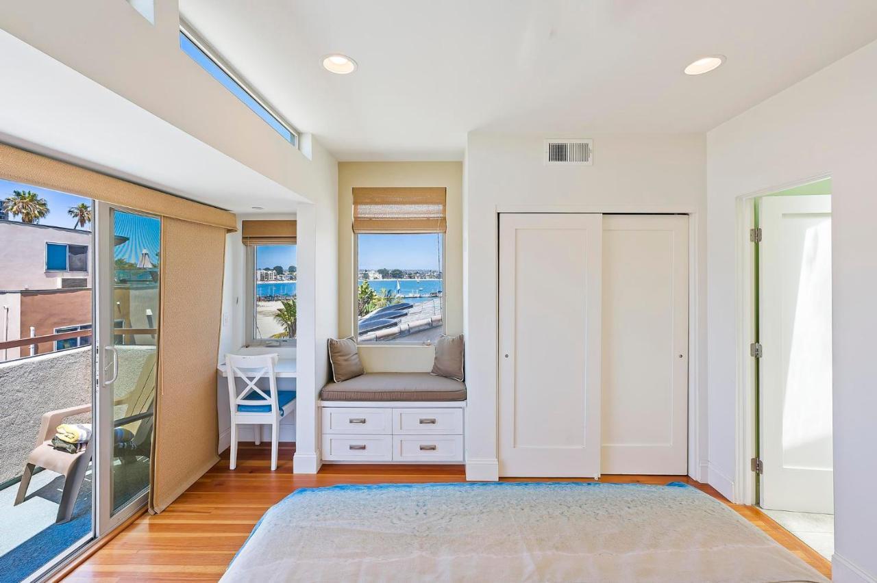 Bay View Beach House - Your Coastal Retreat