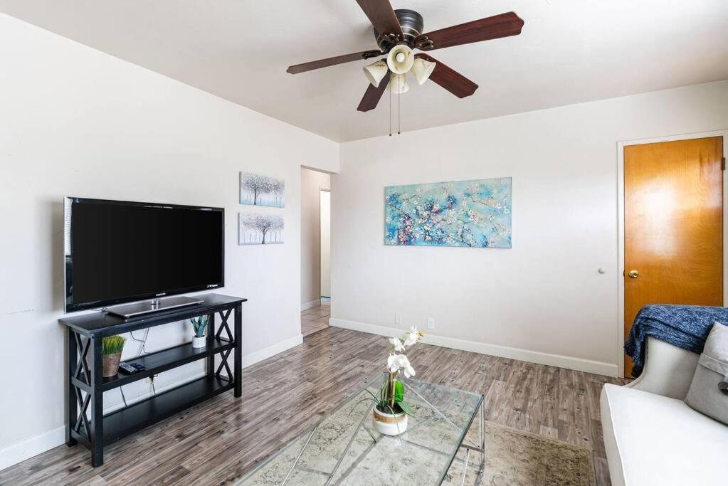 Casa Italia -2br- Free Driveway Parking For 2 Cars *