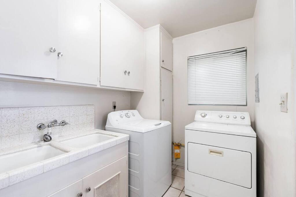 Casa Italia -2br- Free Driveway Parking For 2 Cars