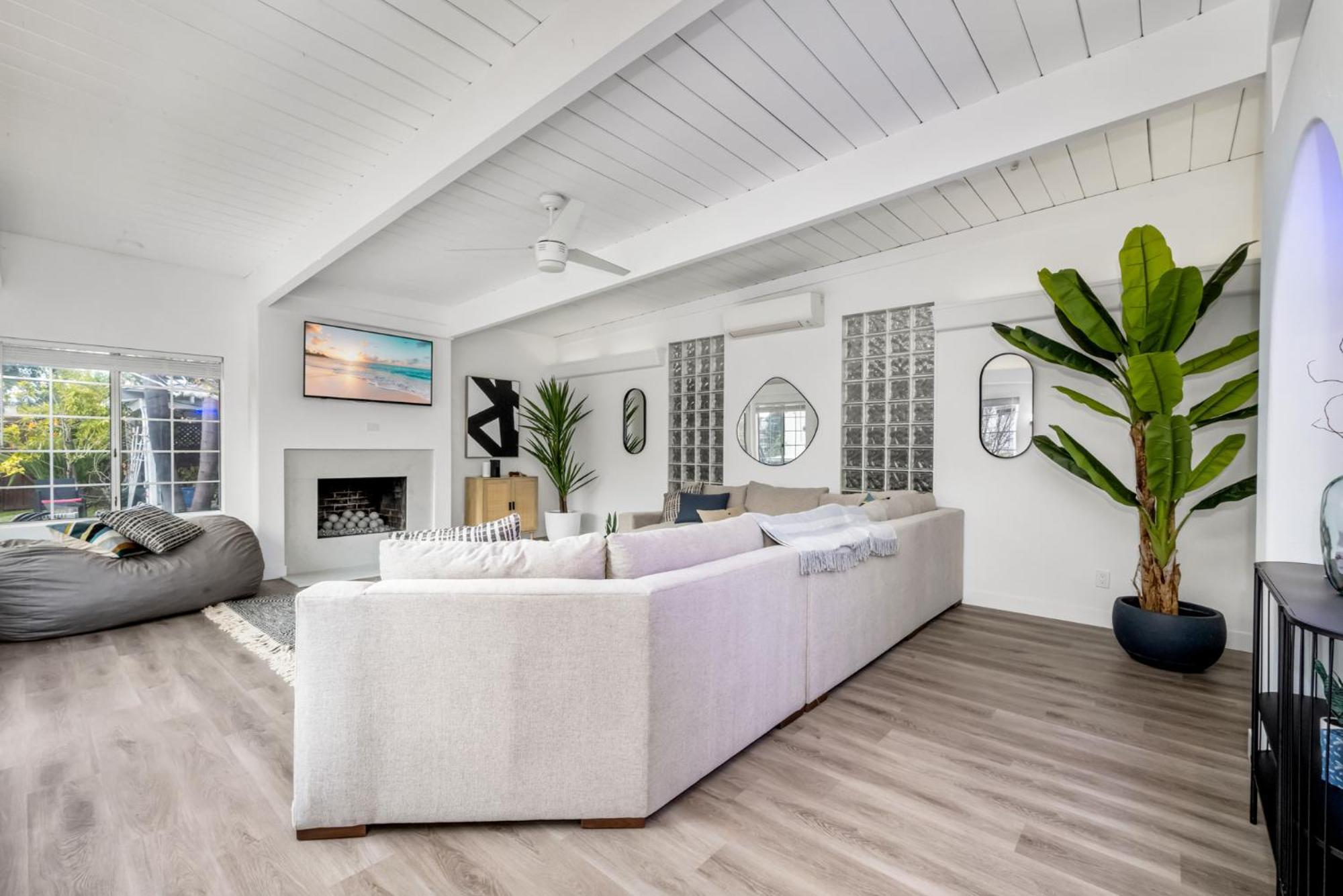 Spacious With 7 Beds Minutes From Mission Bay * San Diego