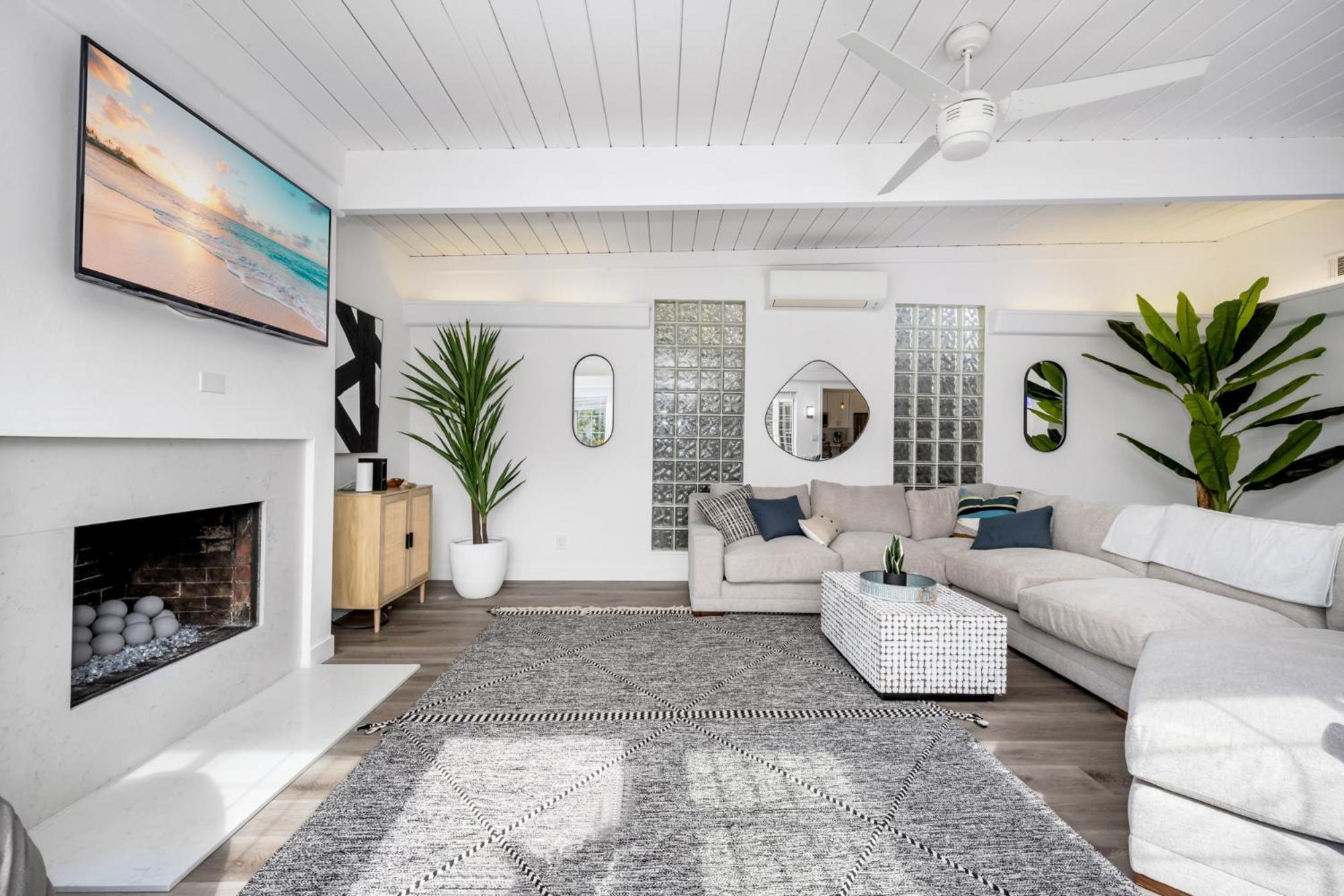 Spacious With 7 Beds Minutes From Mission Bay Holiday home