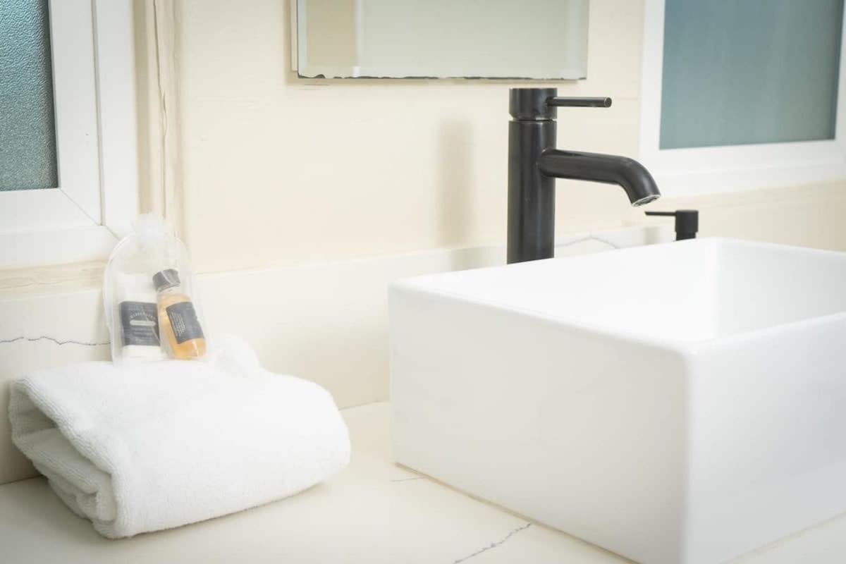 Artfully-styled In The Heart Of It * San Diego