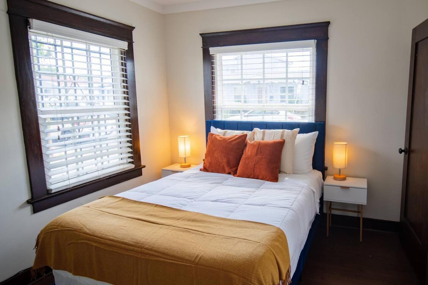 Holiday home Sunny Retreat Near Zoo, Beach & Downtown San Diego