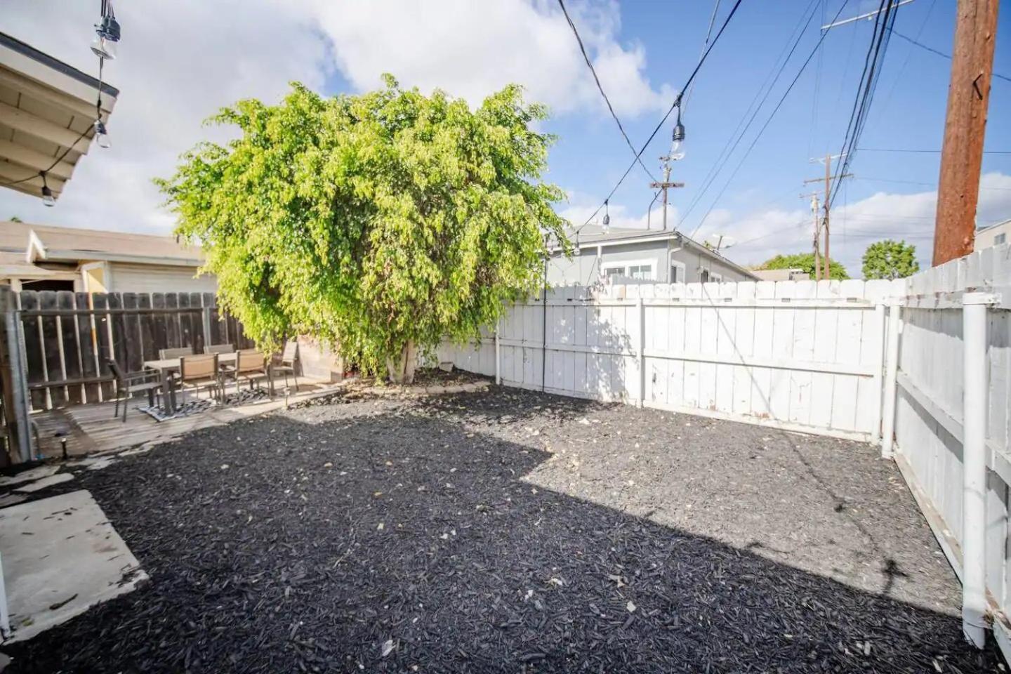 Sunny Retreat Near Zoo, Beach & Downtown *