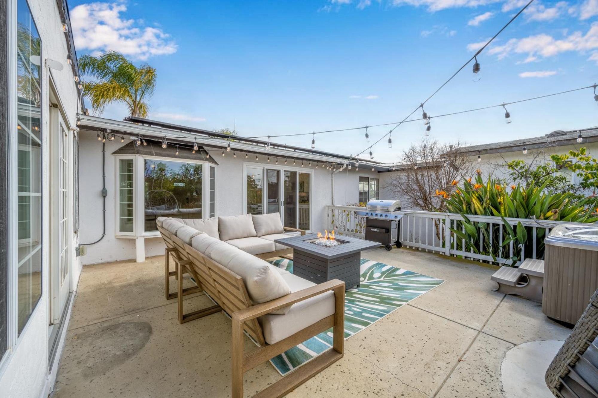 Spacious With 7 Beds Minutes From Mission Bay