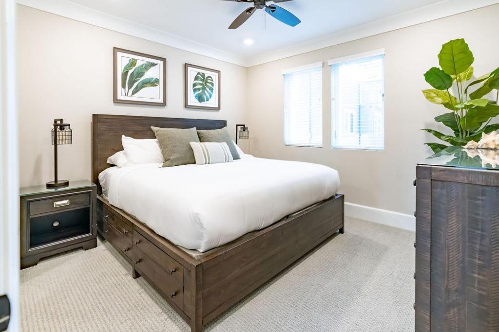 Pristine And Luxe, Steps To Mission And Bay! *