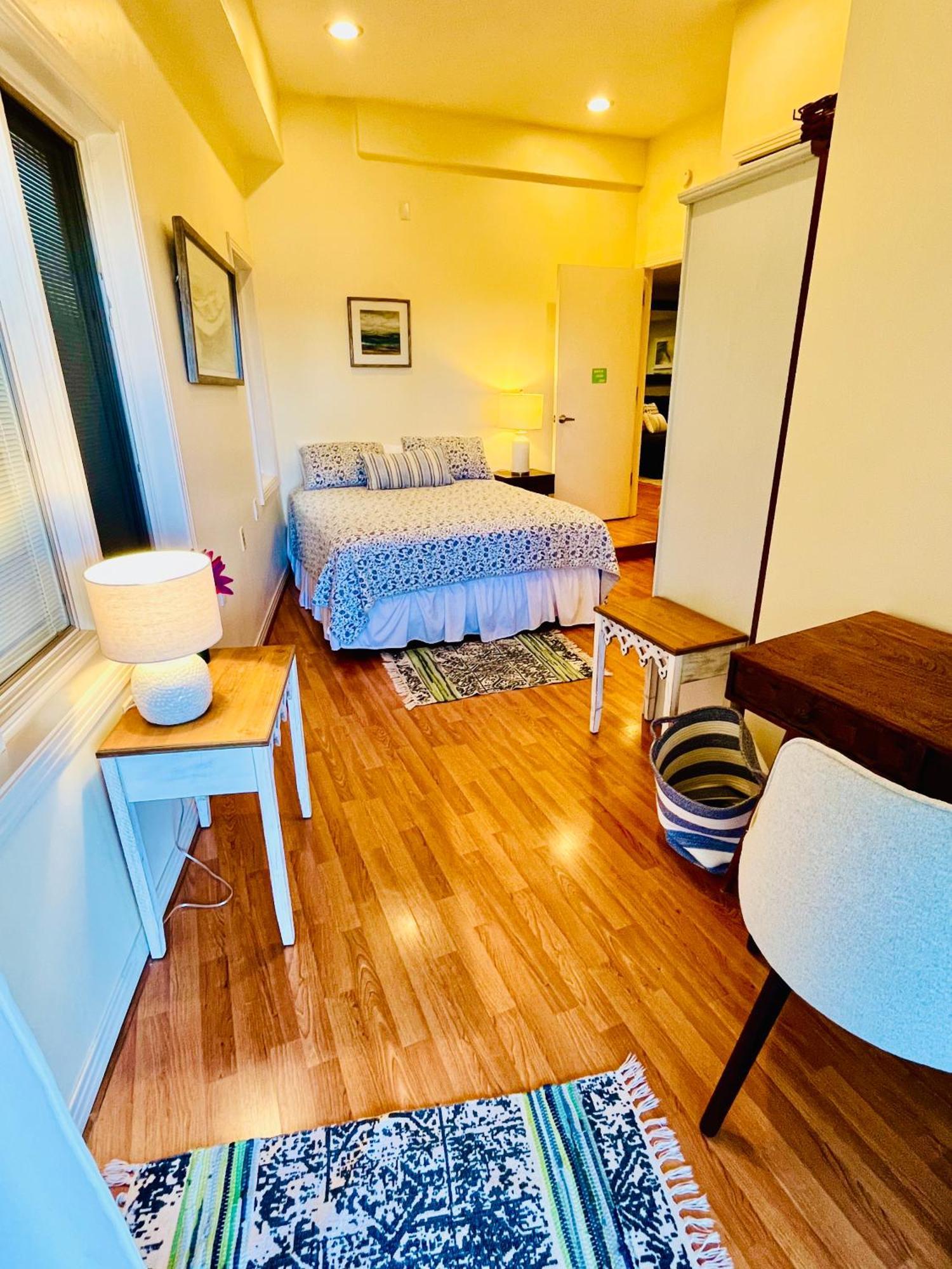 Apartment The Pool Side Hideaway With Golf Cart *