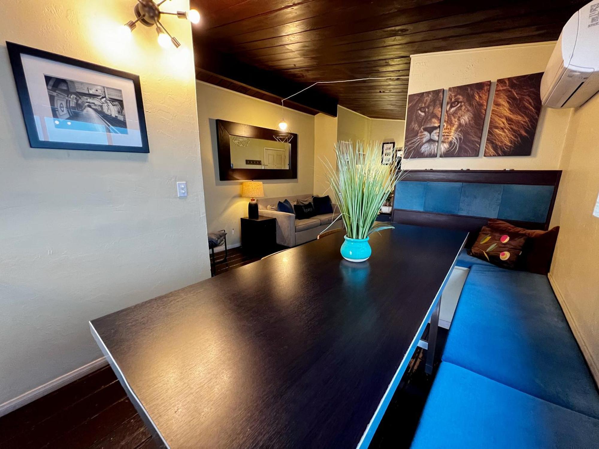 Sunset Haven: Lakeside Charm In Ocean Apartment