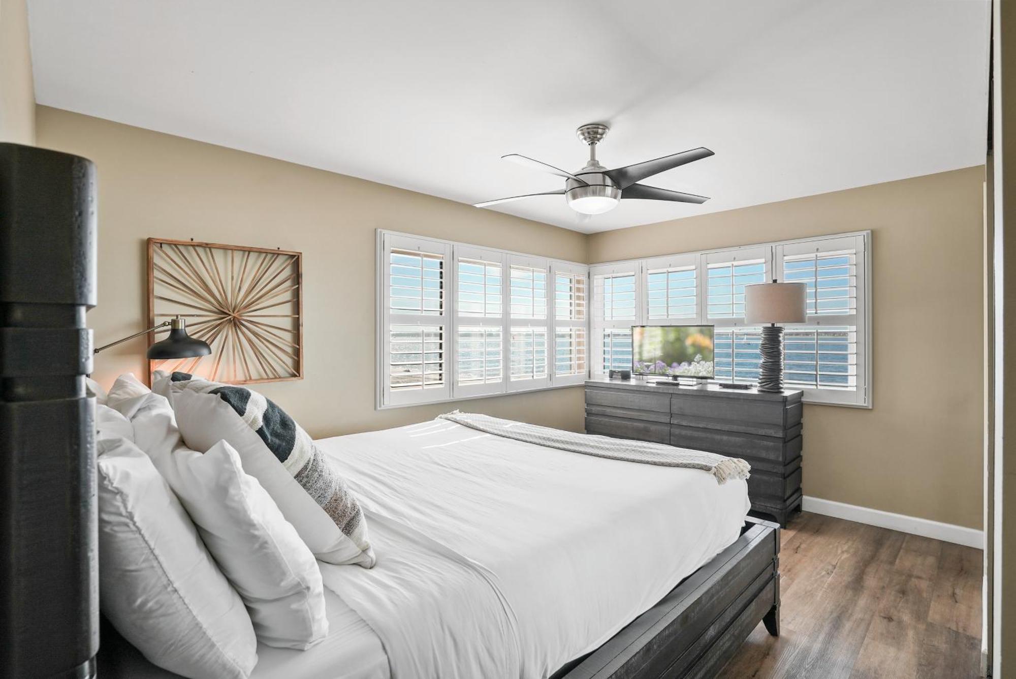 Mission Bay Dreams - W Bay Access, Parking, Pool & * San Diego