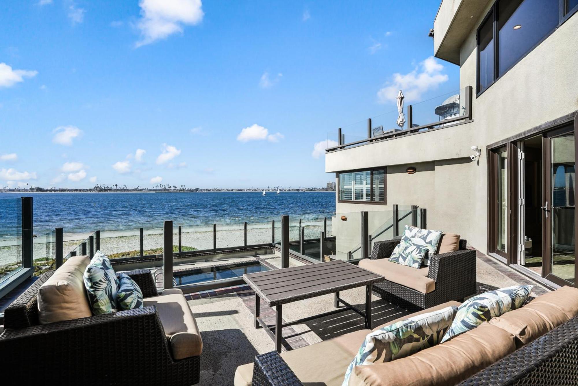Mission Bay Dreams - W Bay Access, Parking, Pool & * San Diego