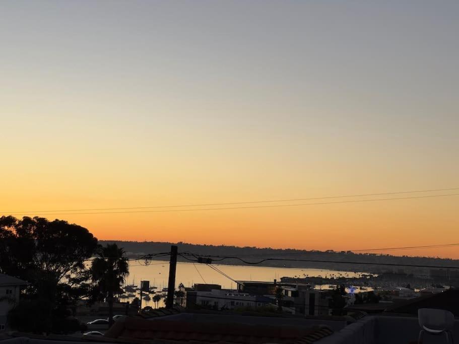 Walking Distance To The Popular Spots In Sd * San Diego