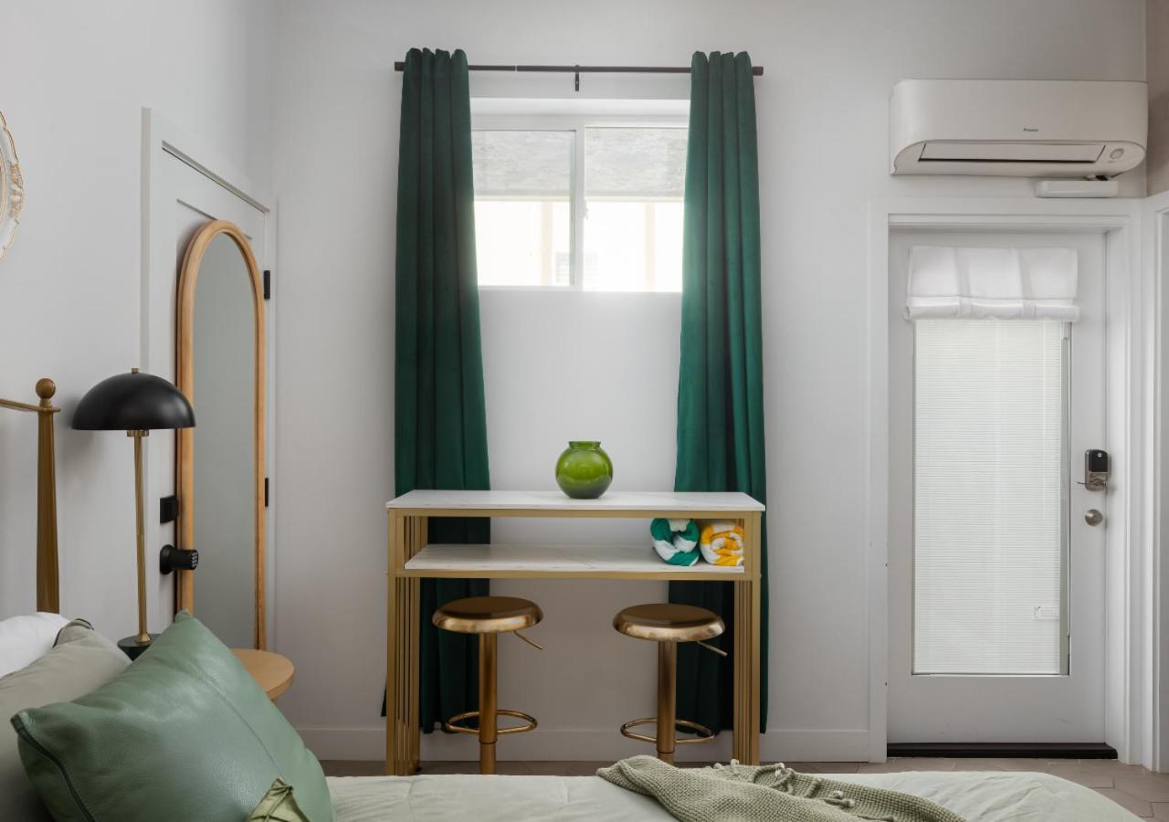 2 Free Bikes, Pvt Parking, Steps To Beach! South Mission Apartment *