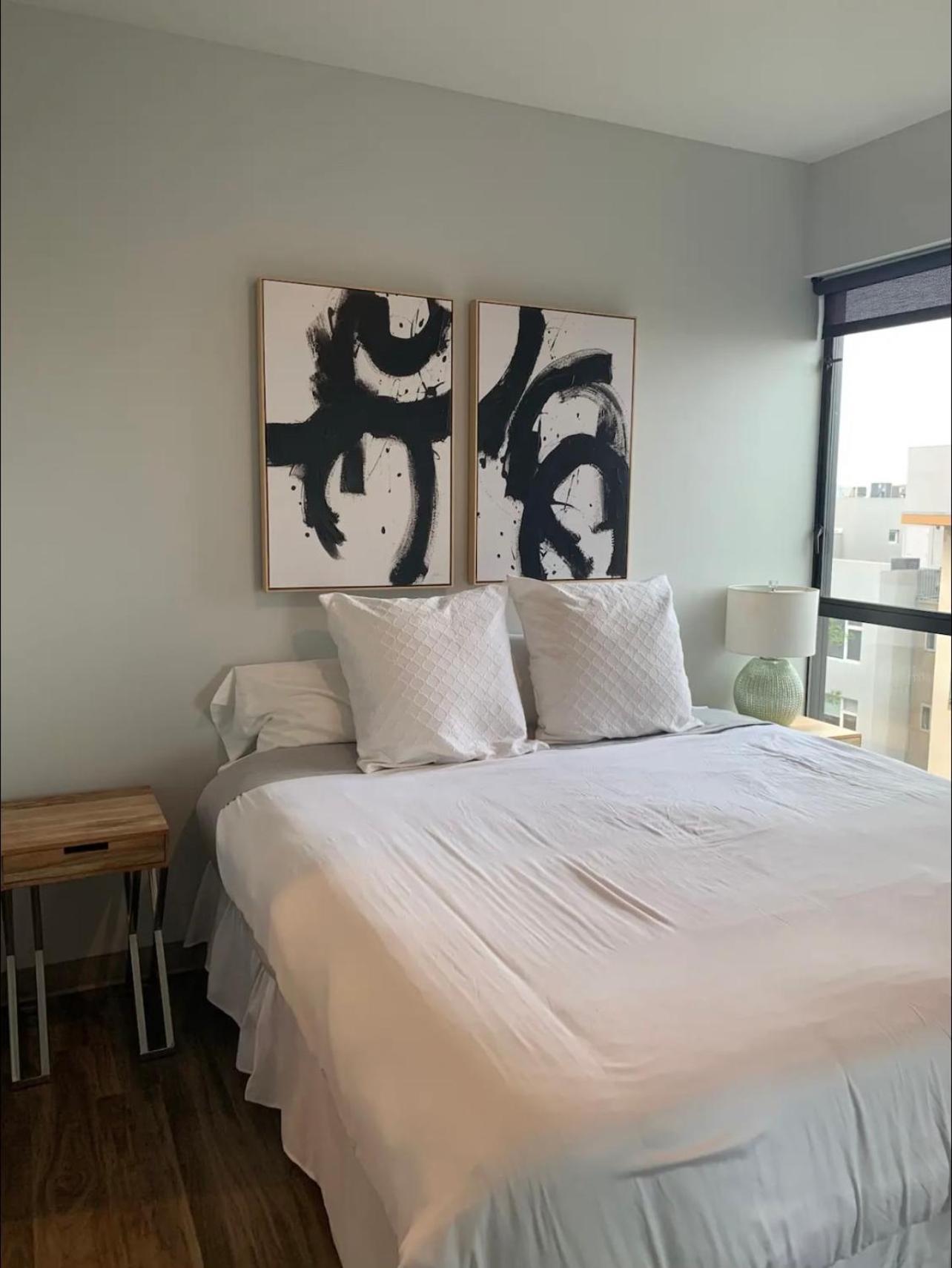 Water & Views 2-bedroom In Little Italy * San Diego
