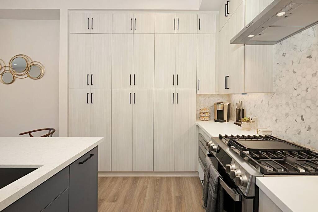 Luxury New With Private Rooftop, Downtown In Minutes Apartamento *