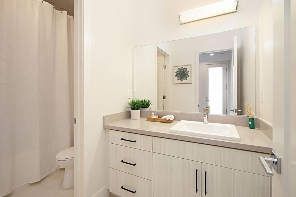 Luxury New With Private Rooftop, Downtown In Minutes * San Diego