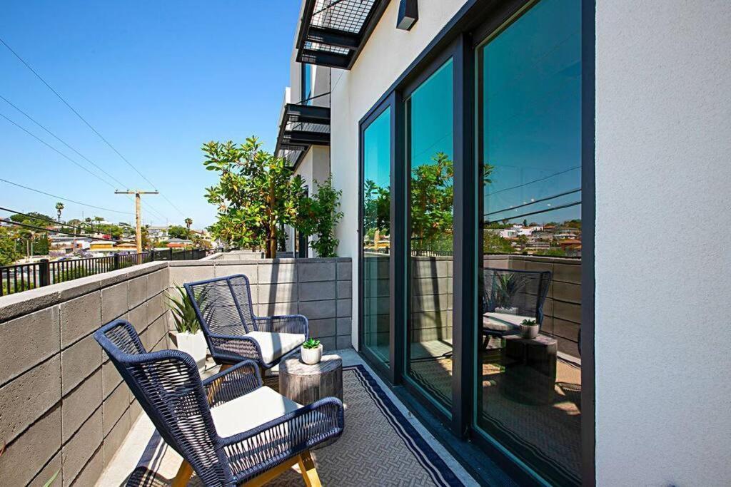 Luxury New With Private Rooftop, Downtown In Minutes *