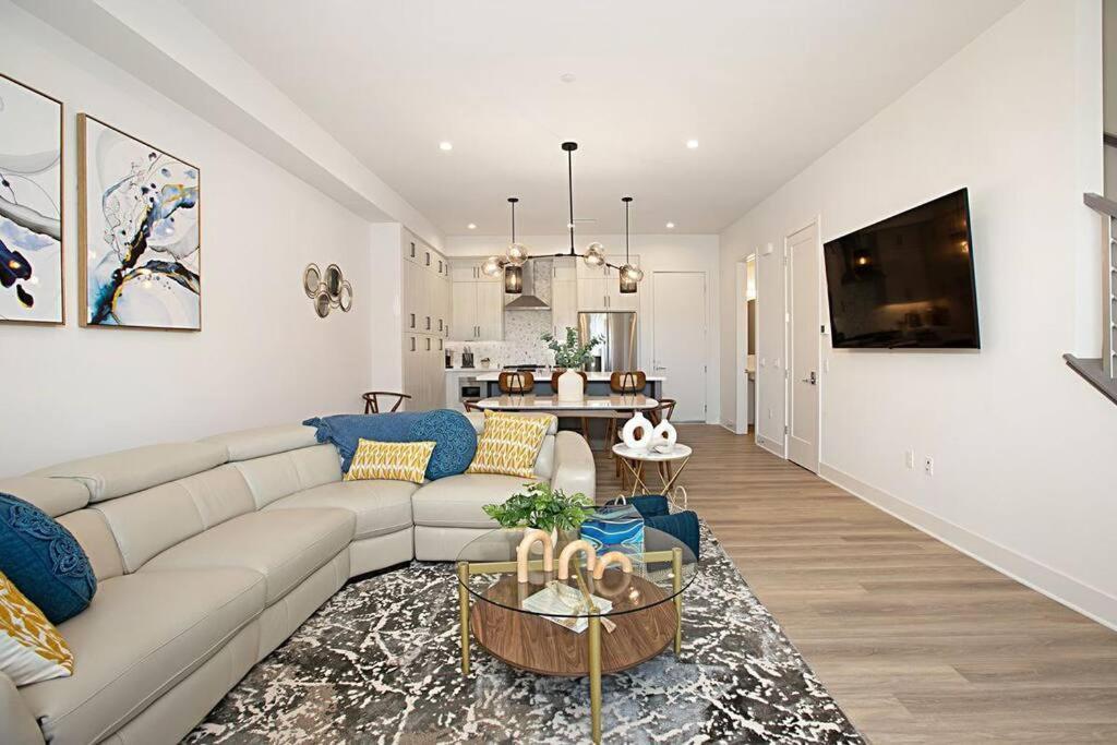 Luxury New With Private Rooftop, Downtown In Minutes Apartamento