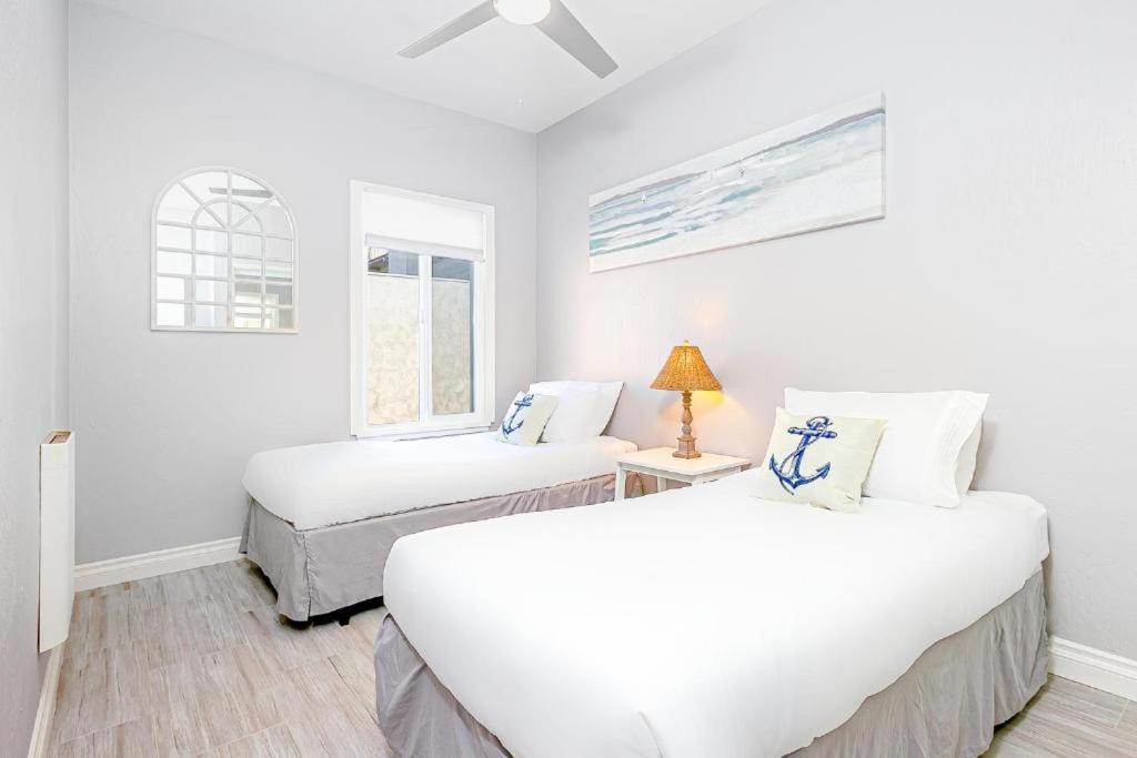 Stunning Ocean Views - Recently Renovated & Warm Sunsets * San Diego