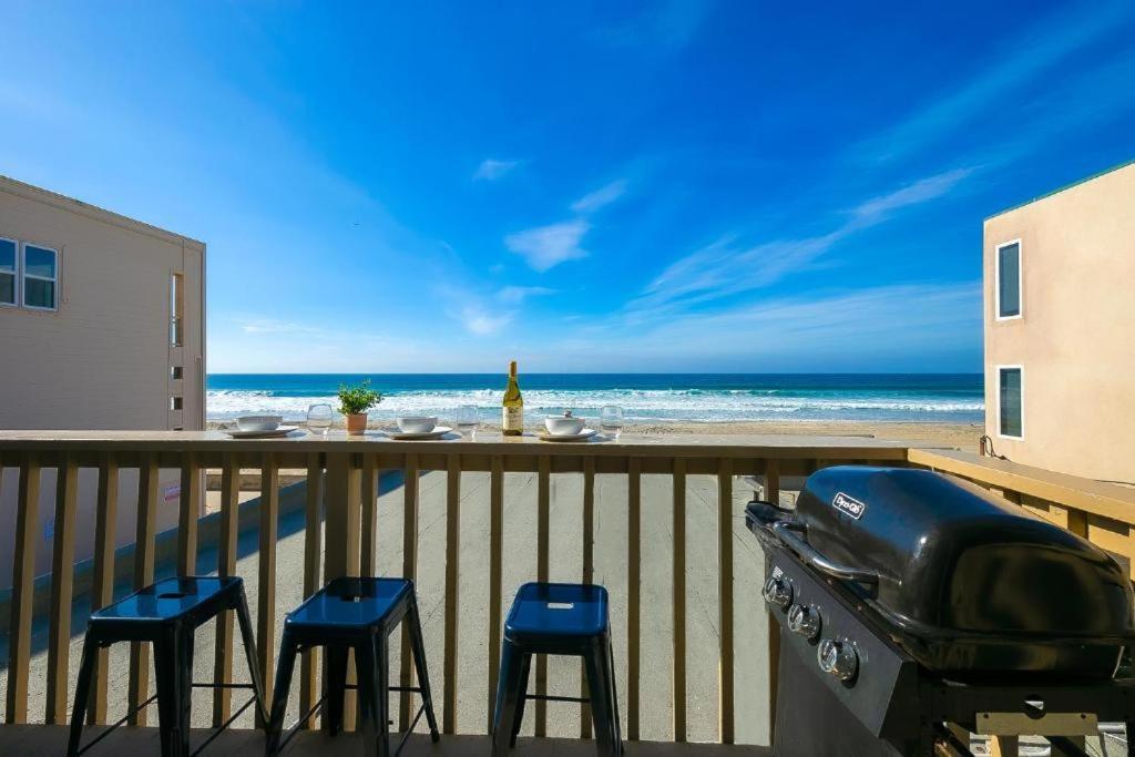 Stunning Ocean Views - Recently Renovated & Warm Sunsets Holiday home San Diego