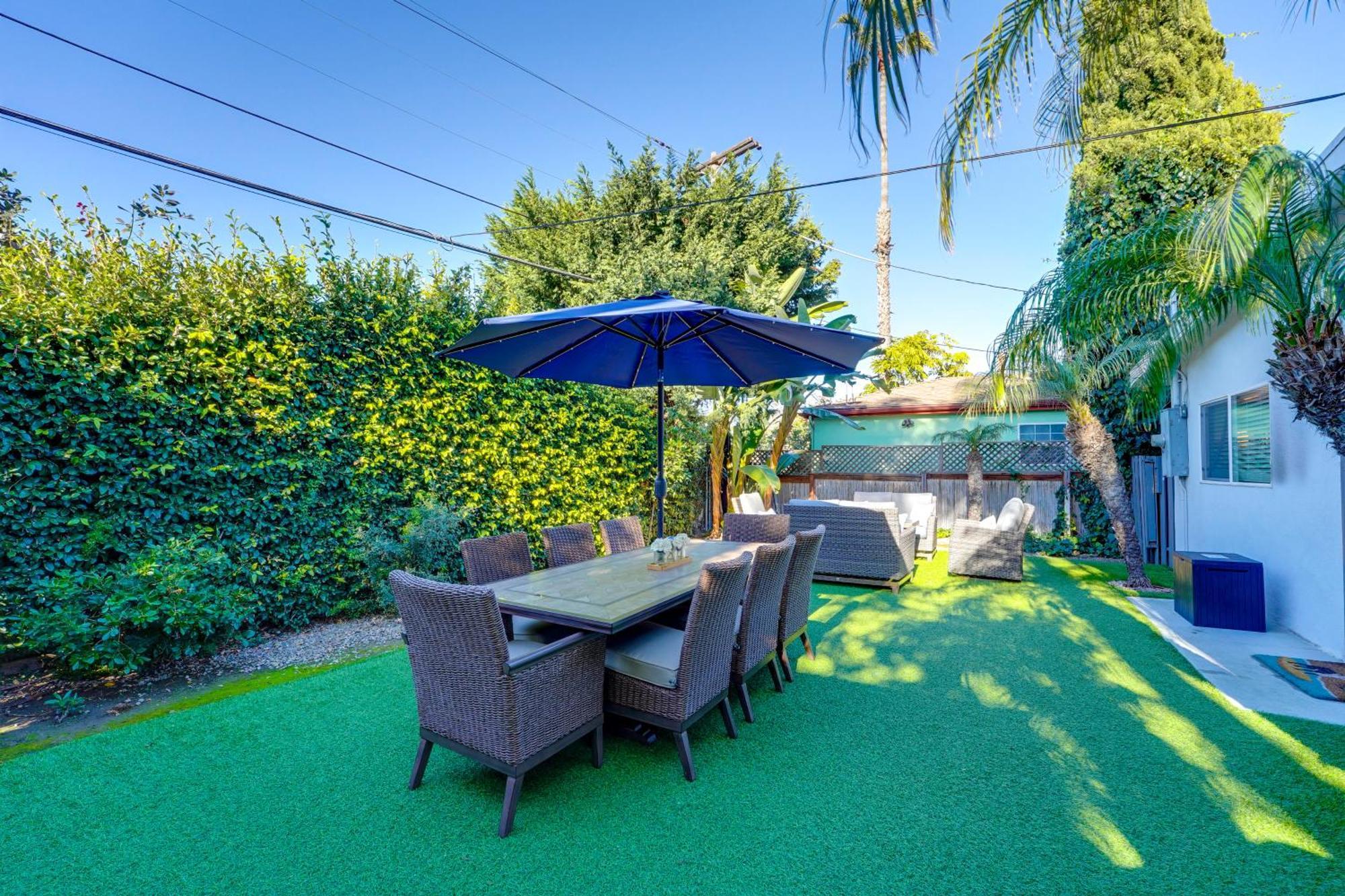 Shores Perfection - Spa, Ac, Pet Friendly, Parking, Fire Pit & Massive Private Yard! Holiday home San Diego