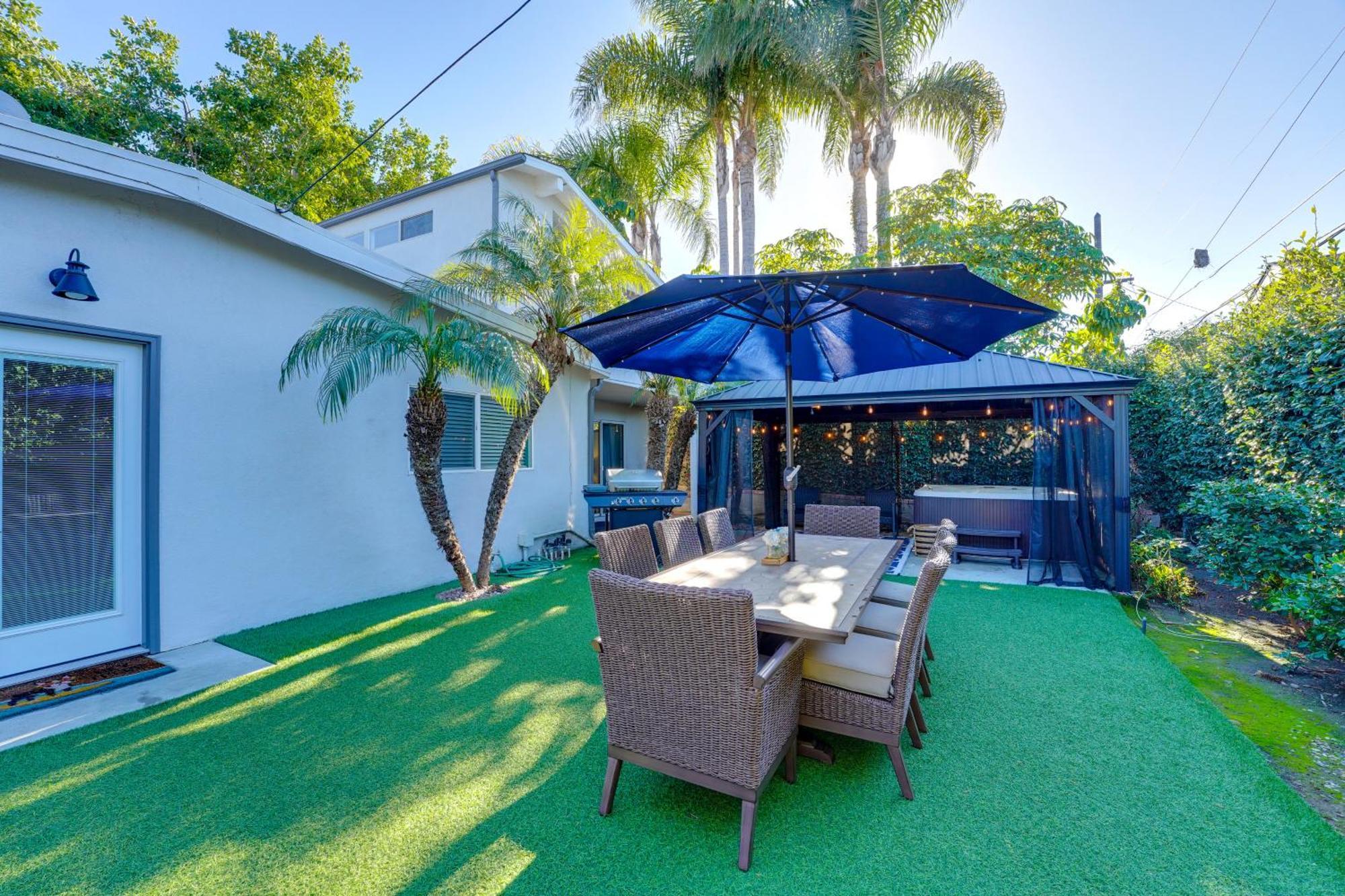 Shores Perfection - Spa, Ac, Pet Friendly, Parking, Fire Pit & Massive Private Yard! San Diego