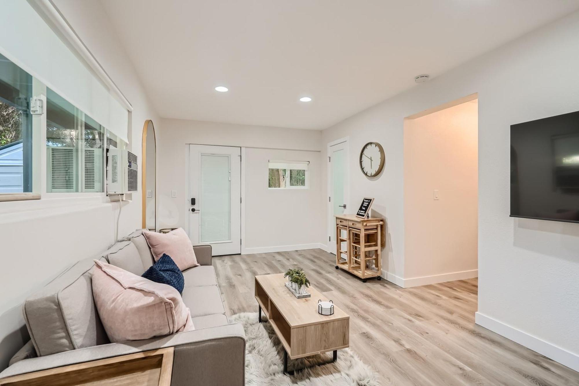 2-1 Getaway Near Major Attractions * San Diego