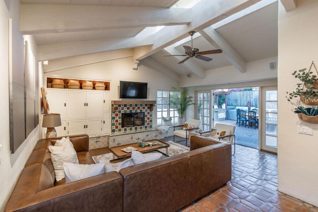 Ocean View Spanish Beauty Half Block To Holiday home