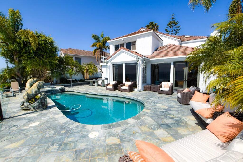 Private Front 4bed 4bath Pool And House *
