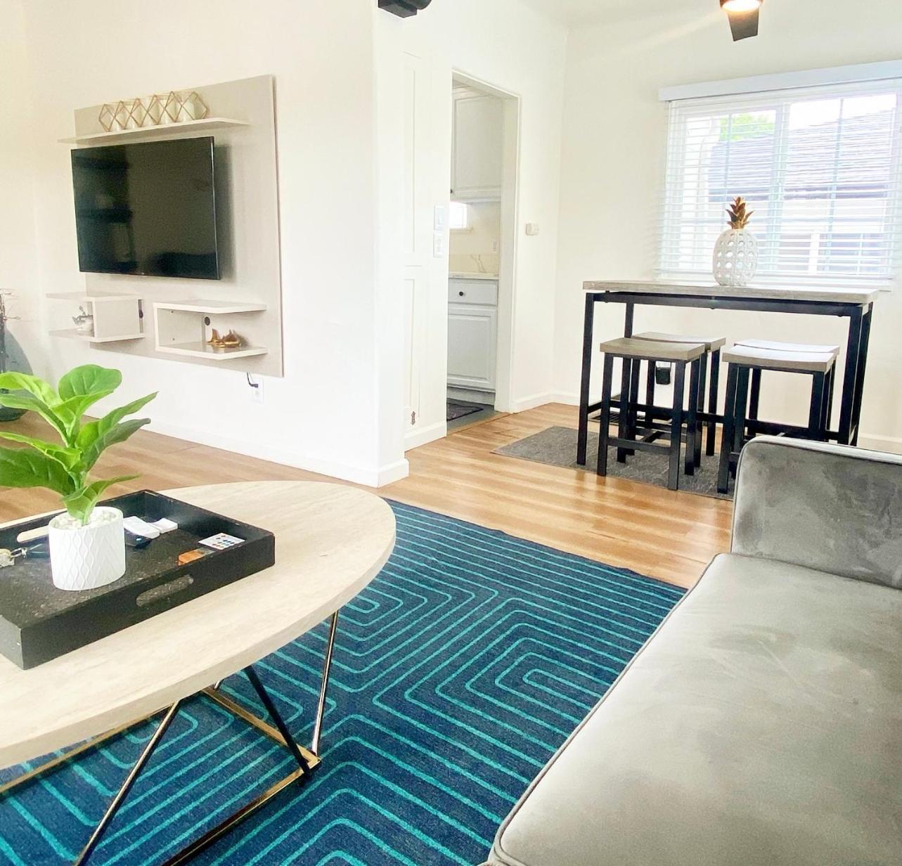 Holiday home Crown Point W/ Cowboy Pool 2 Blocks To Bay San Diego