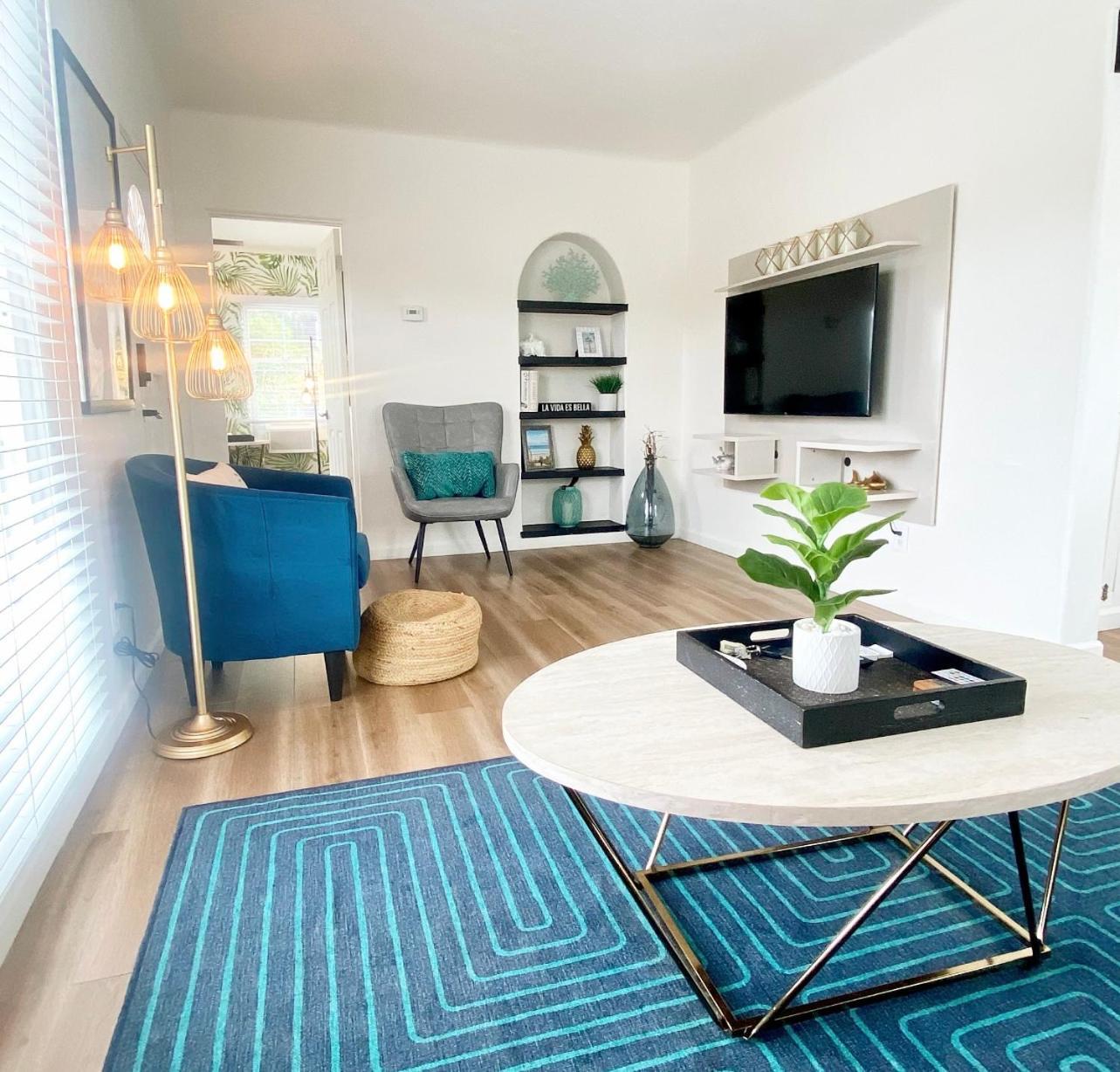 Crown Point W/ Cowboy Pool 2 Blocks To Bay Holiday home San Diego