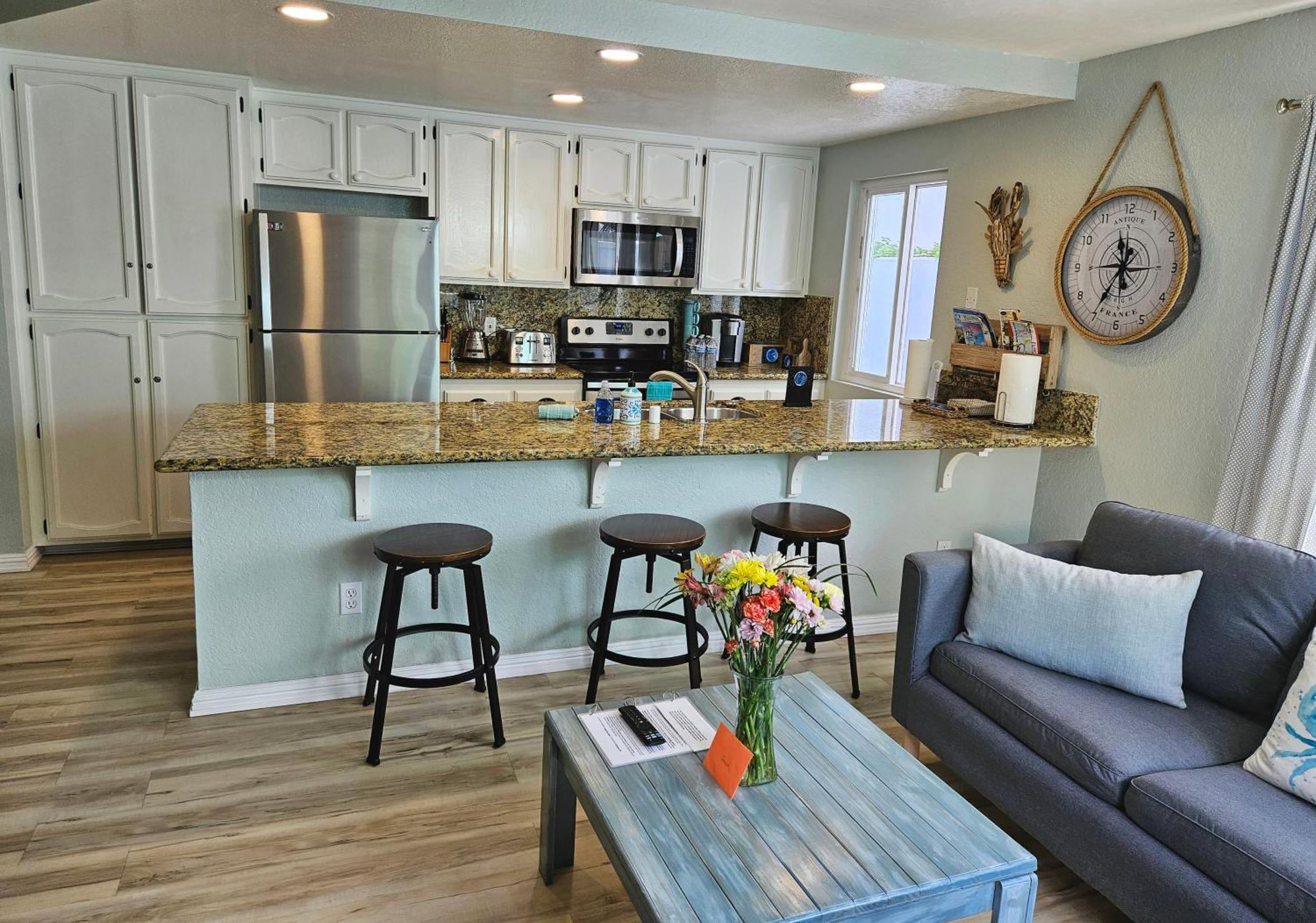 Luna Azul, Cozy Only Steps To Mission Beach! Free Internet * San Diego