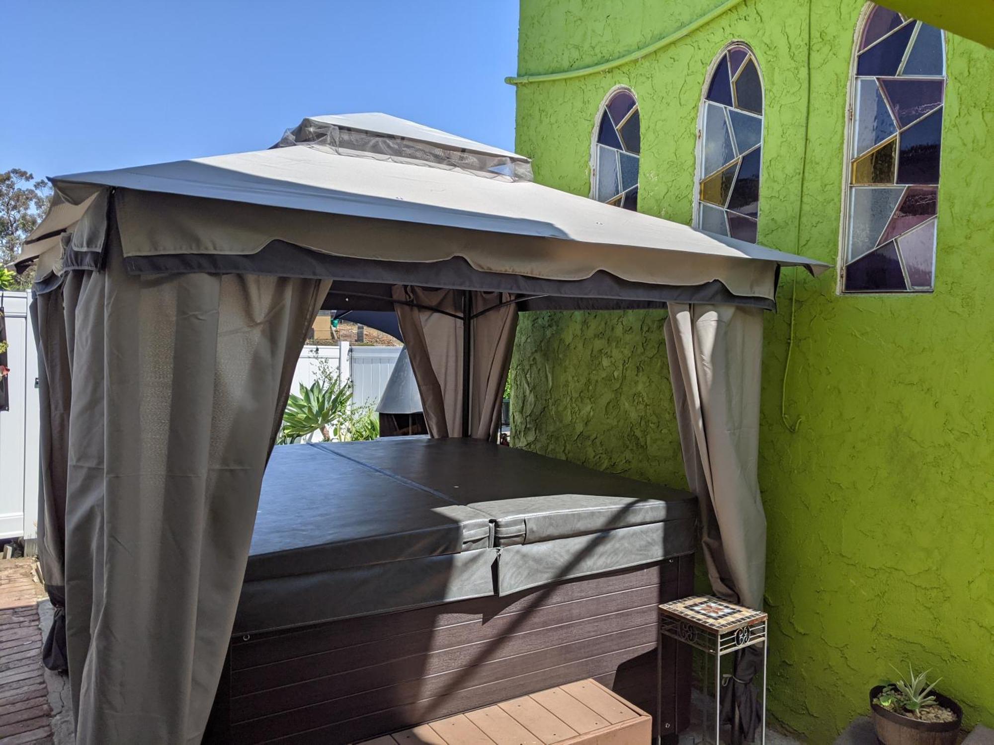 Nagy's Artsy For 8 With Jacuzzi & Fireplace