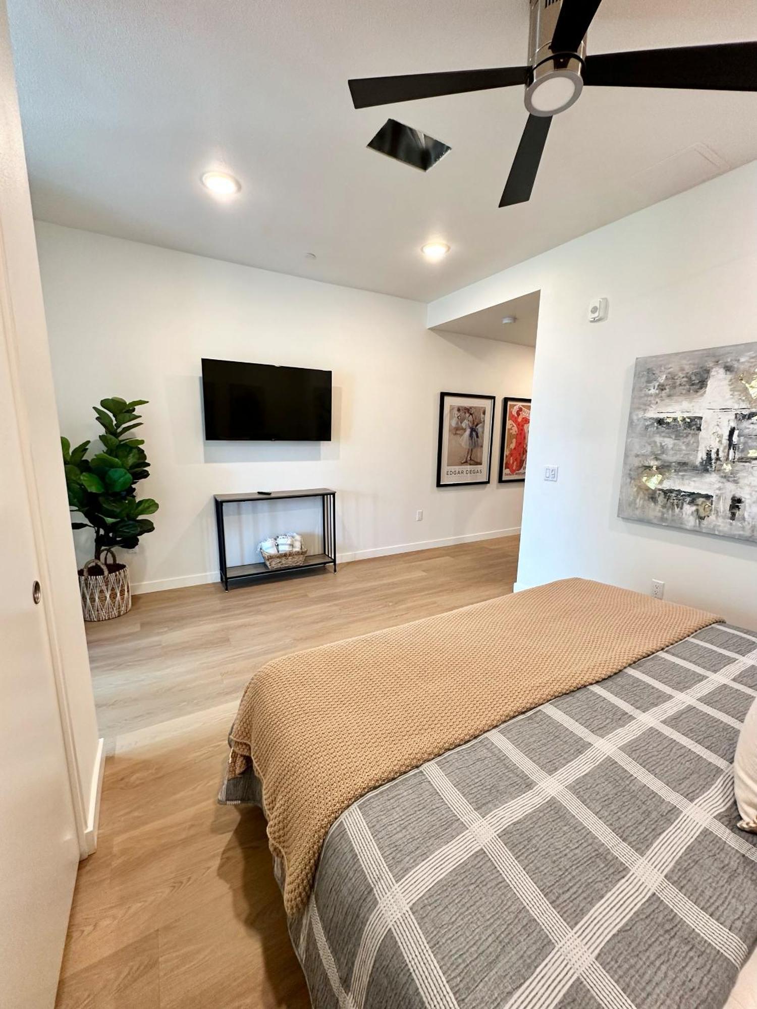 Nimitz Crossing Luxury Residences