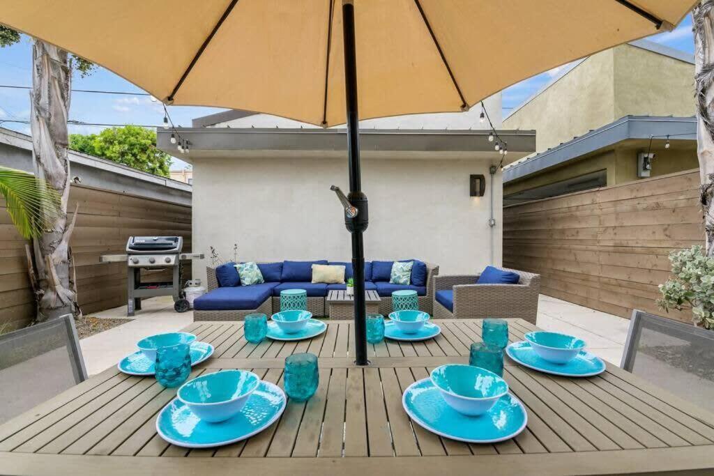 Beachside Bliss- 3-story Sleeps 12 Holiday home