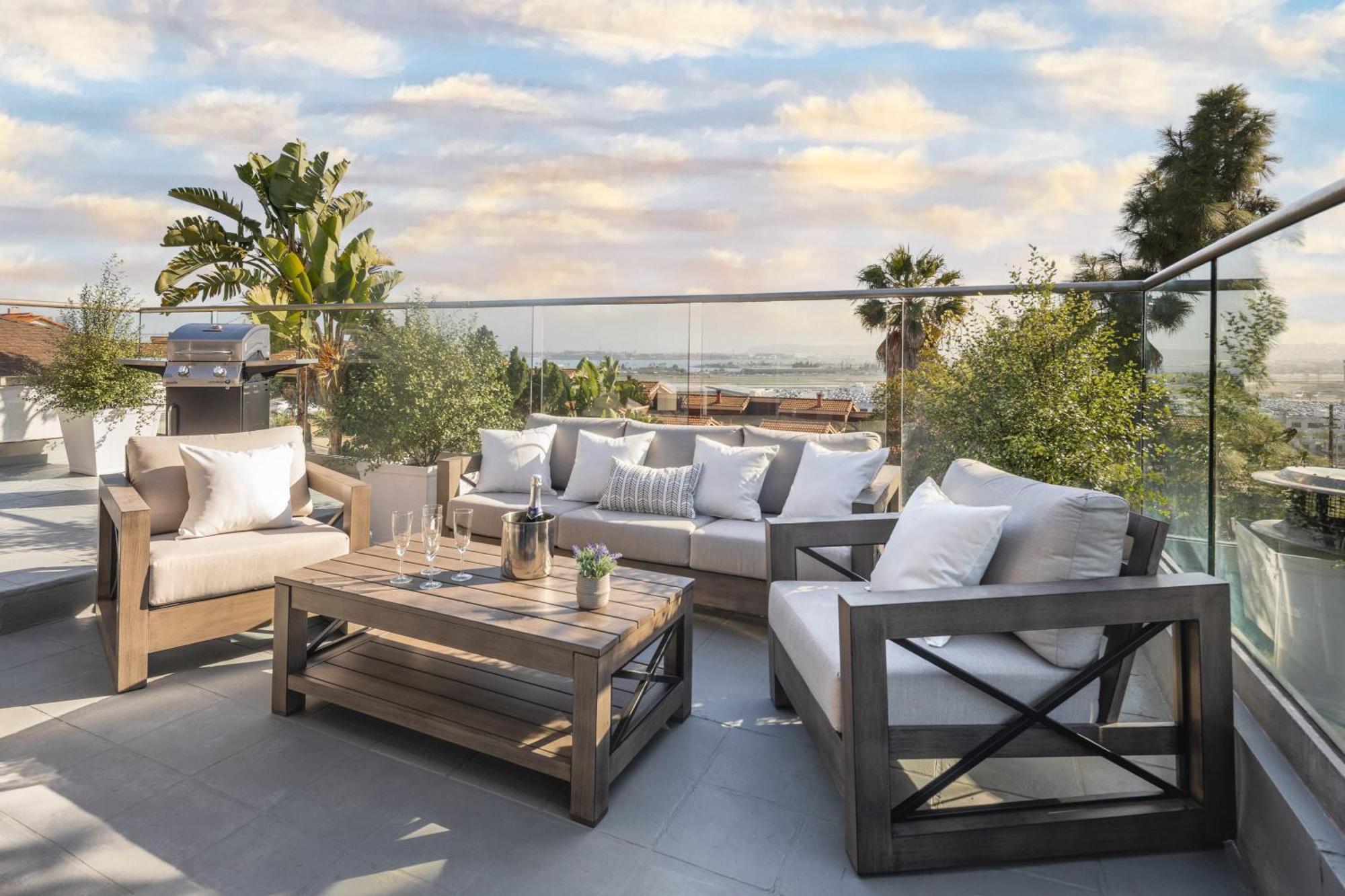 3 Bedroom With Ocean View Jacuzzi And Parking Holiday home San Diego