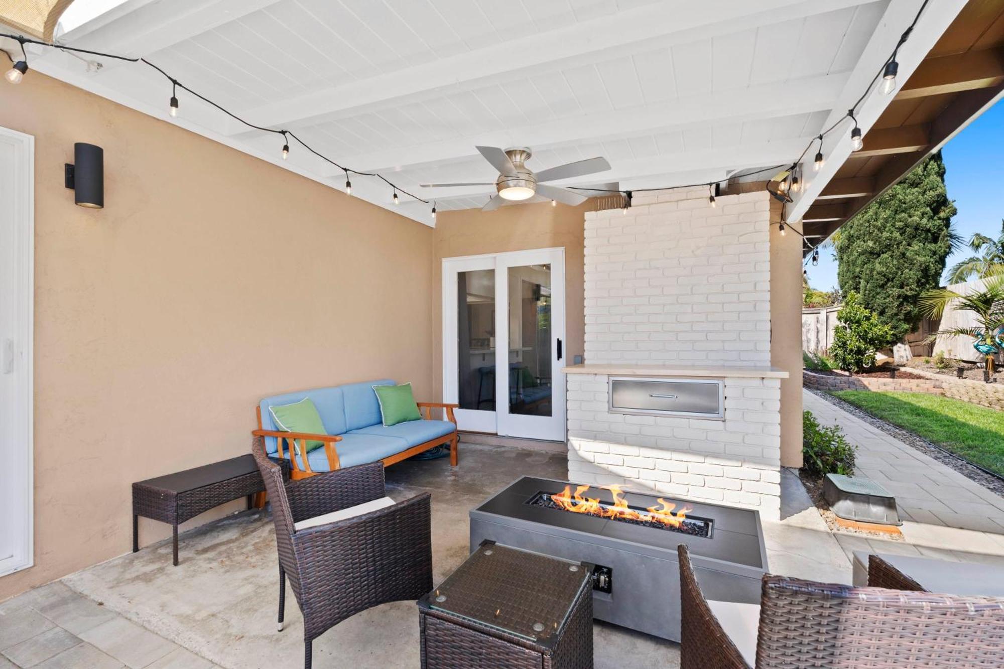 The Sweet Escape Pool Table Grill & *