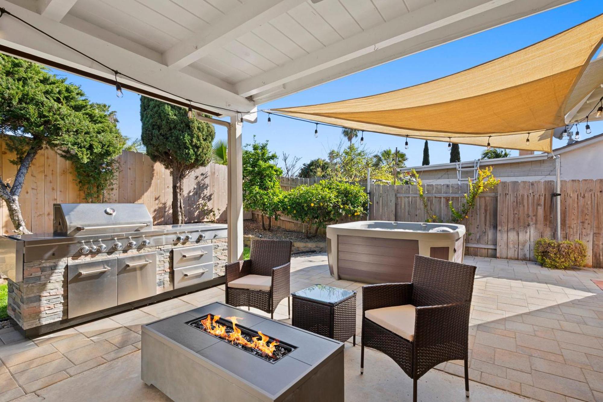 The Sweet Escape Pool Table Grill & * San Diego